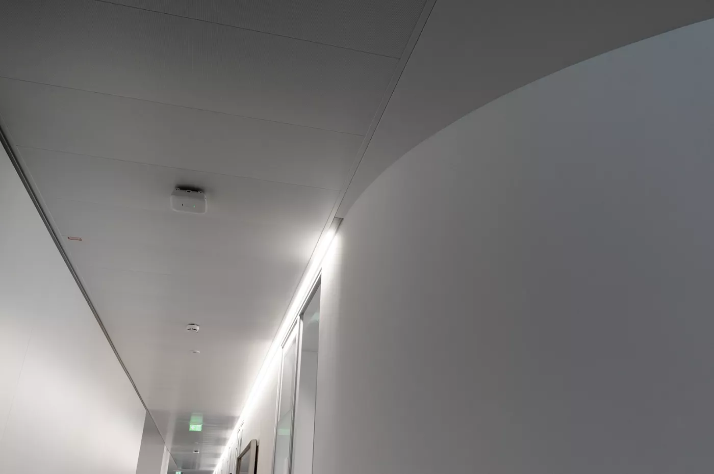 gerundete Wände | STRABAG Zentrale