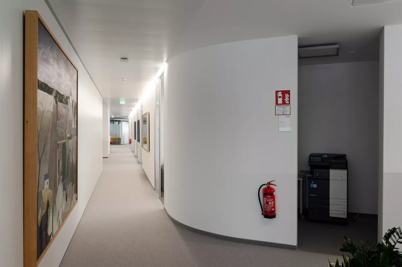 gerundete Wände | STRABAG Zentrale