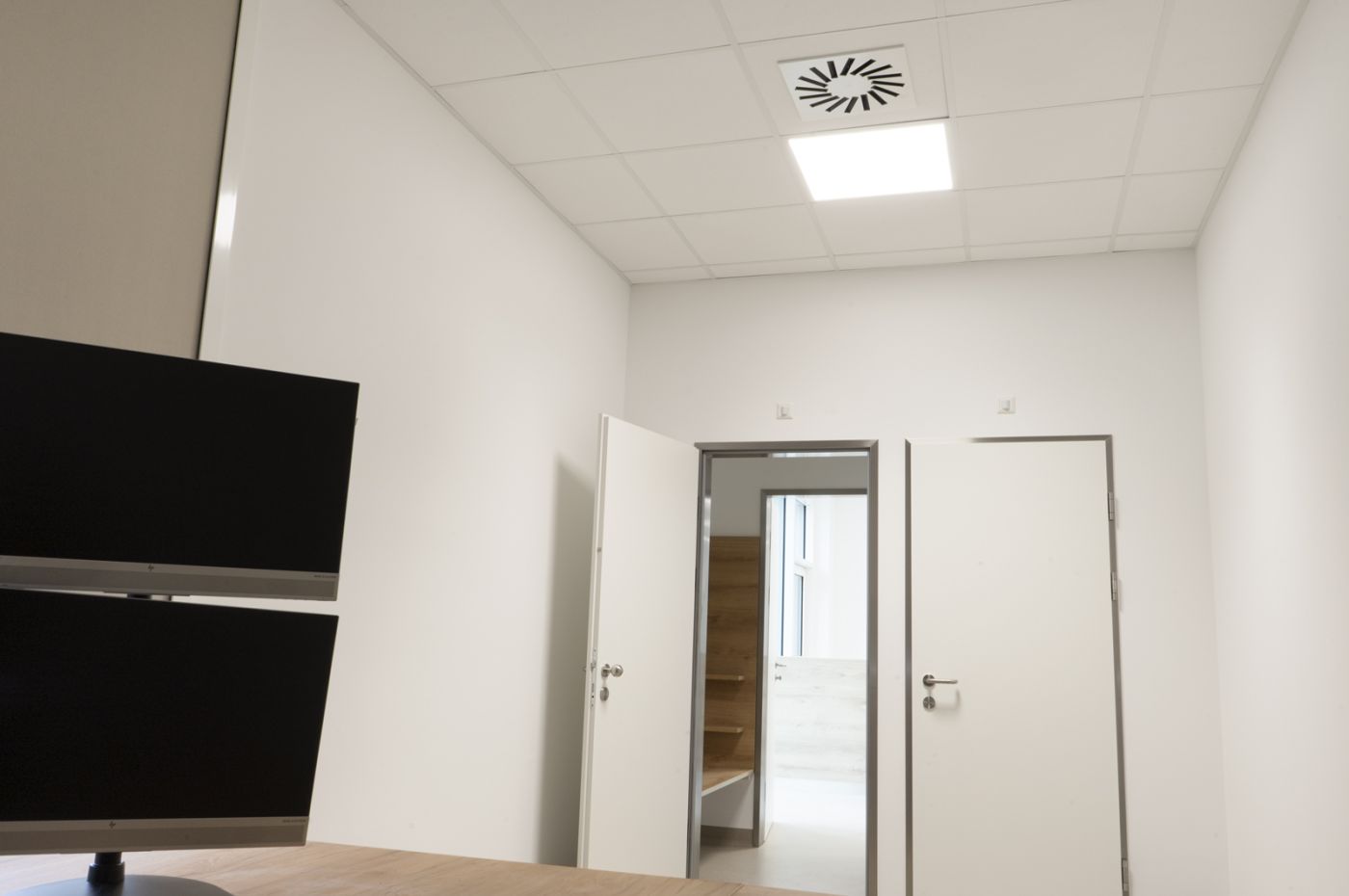 Edelstahl-Zargen | DZ Amstetten