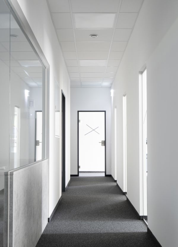Nebau TUI Zentrale Salzburg Nurglasanlagen