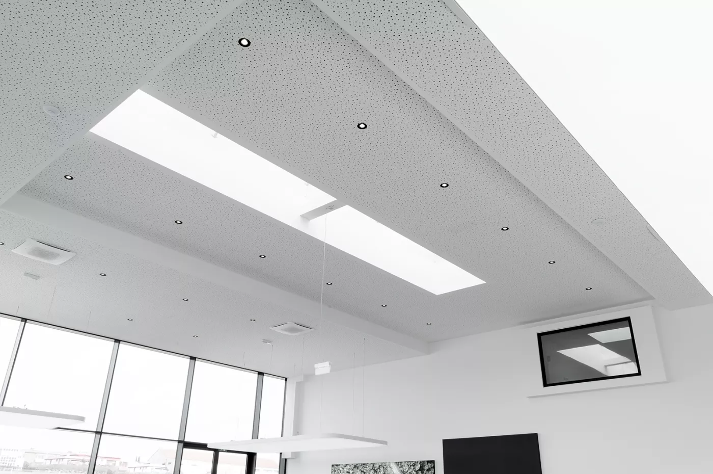 Abgehängte Decke W4 Business Campus Horn XIRO INNENAUSBAU